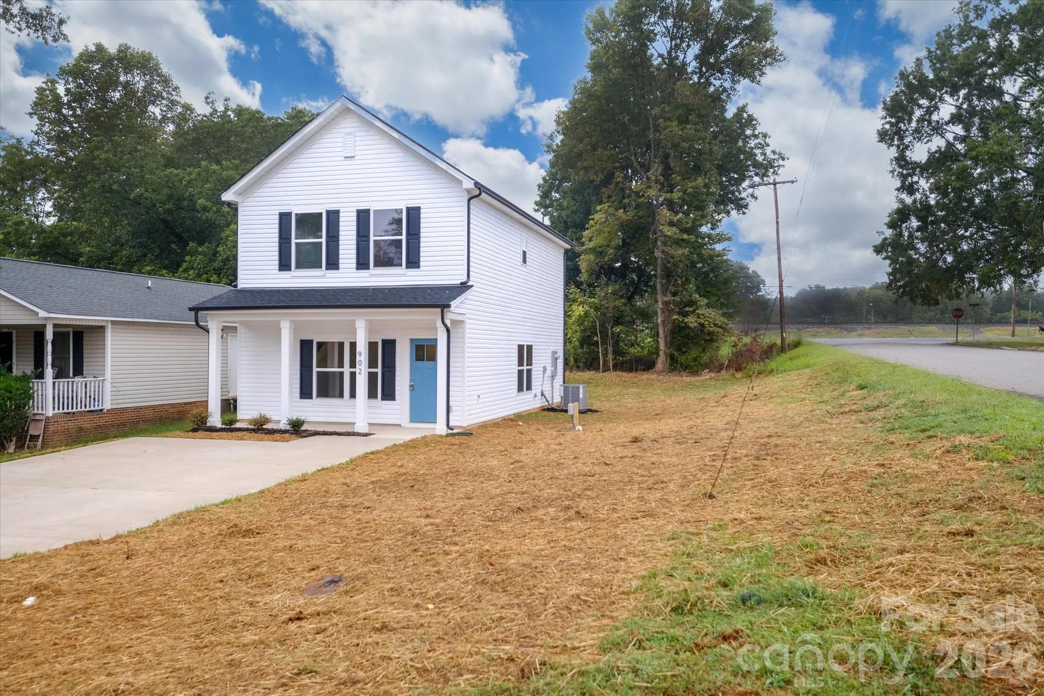 Single Family Residence at 902 W Alabama Avenue, Bessemer City, photo 3 of 27