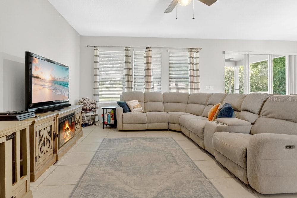 Single Family Residence at 632 MEADOW SAGE DR, DELAND, photo 12 of 35