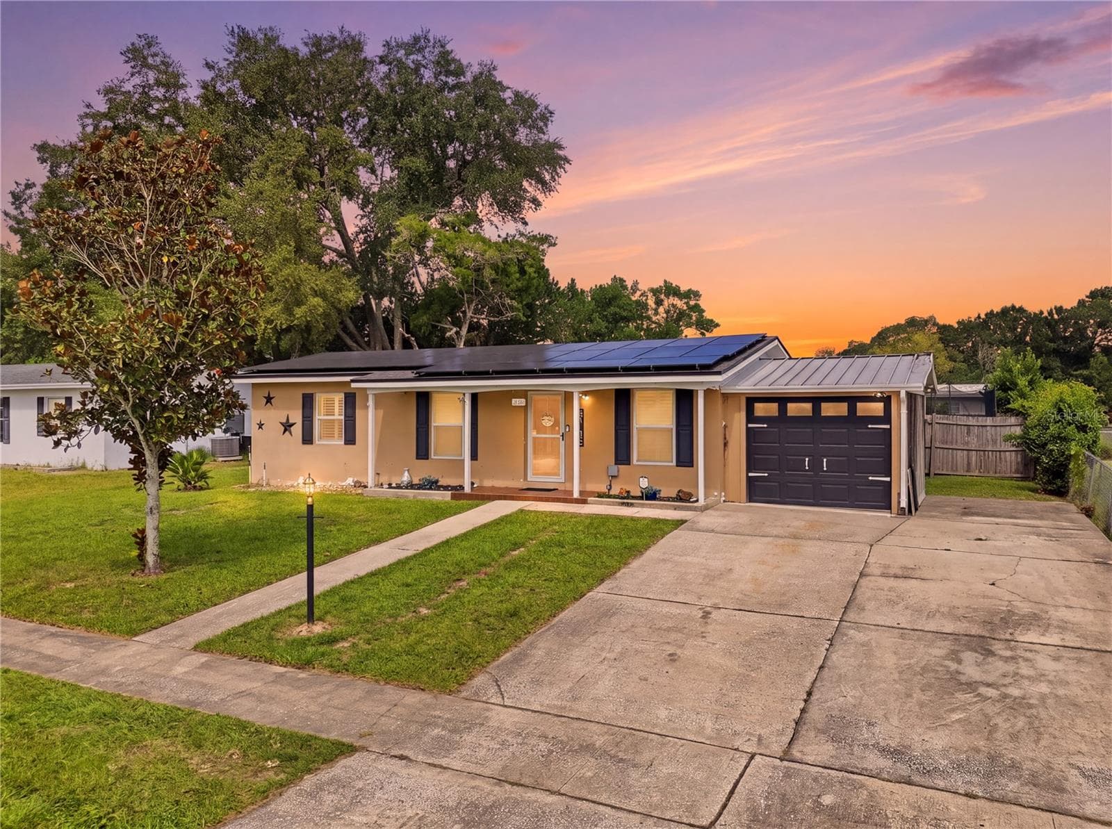 1646 HASTINGS DR