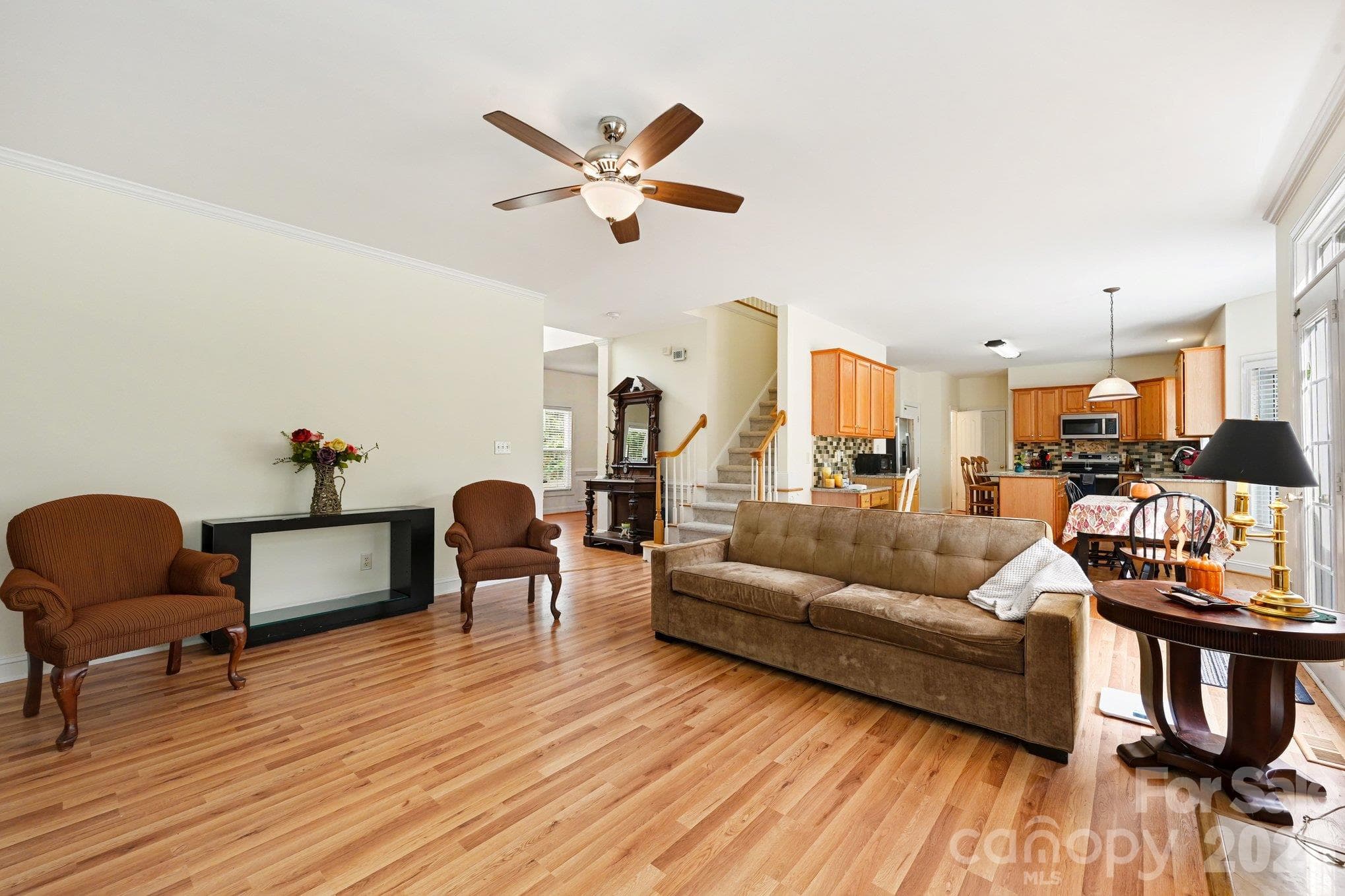 Single Family Residence at 1418 Coachman Drive, Waxhaw, photo 8 of 47
