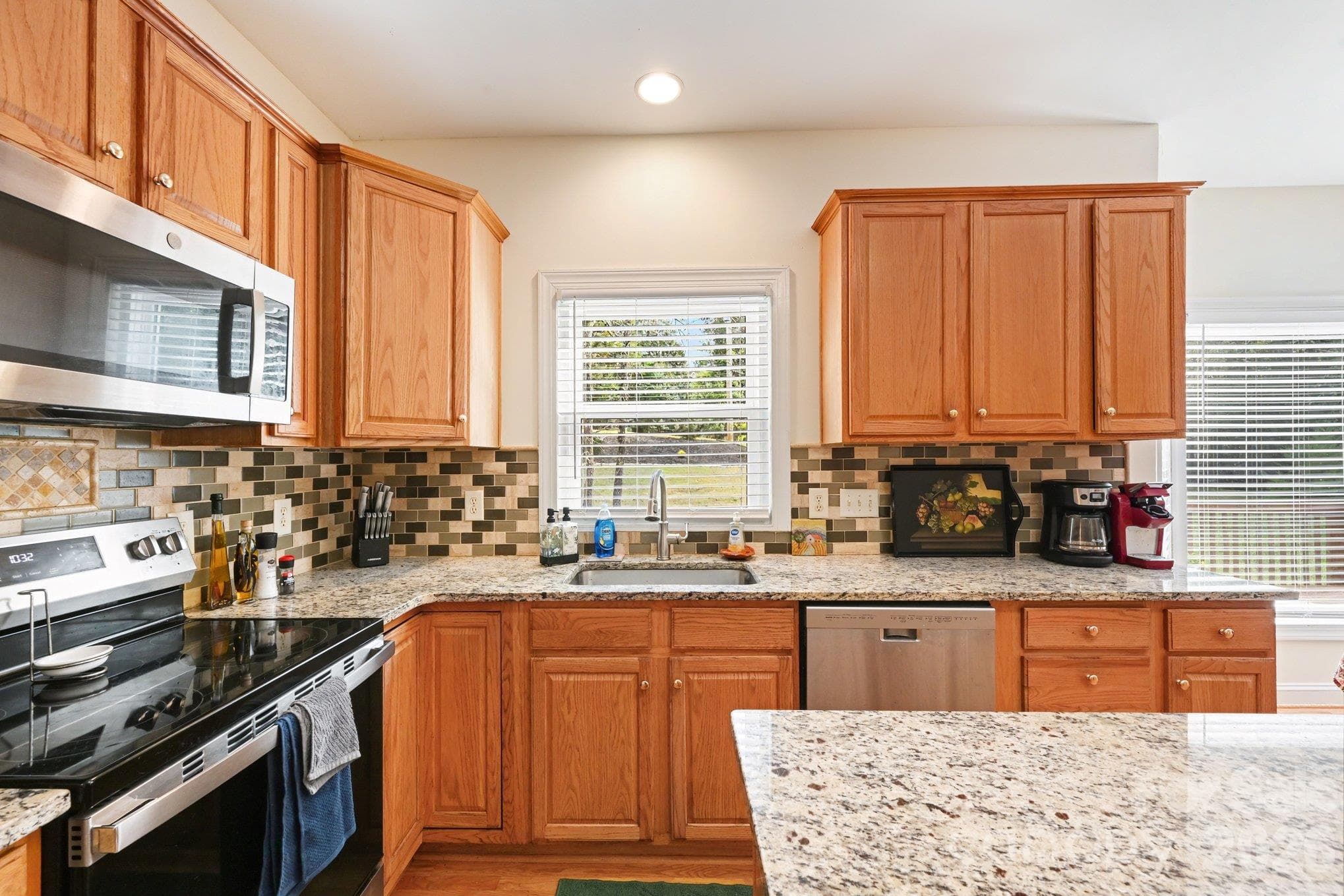 Single Family Residence at 1418 Coachman Drive, Waxhaw, photo 13 of 47