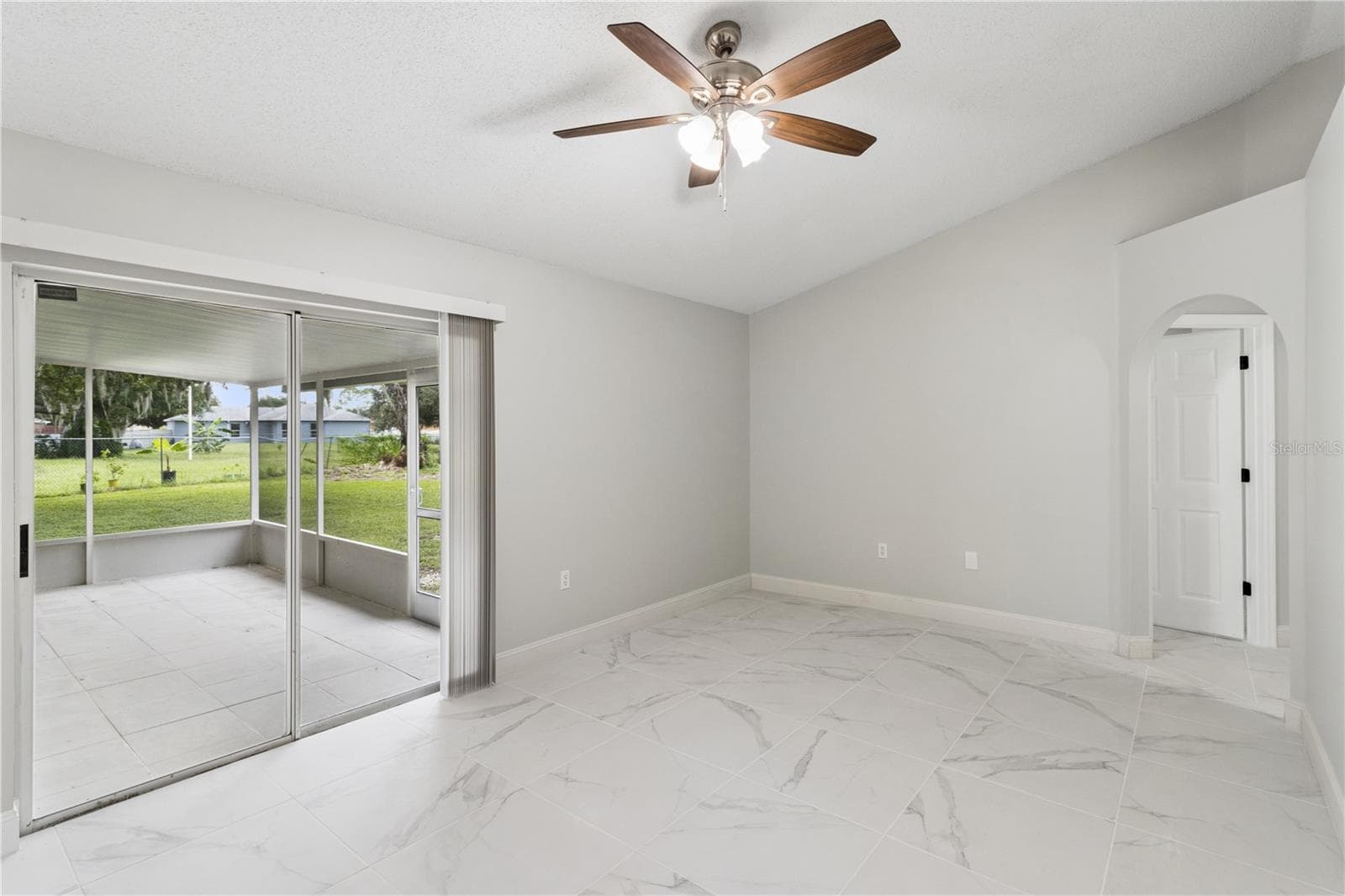Dining Room/ Back patio - 1011 EIFFEL LN, KISSIMMEE