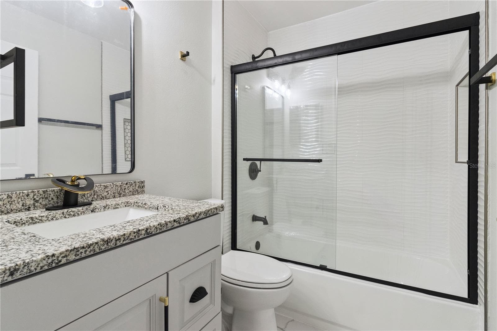 2nd Bath - 1011 EIFFEL LN, KISSIMMEE