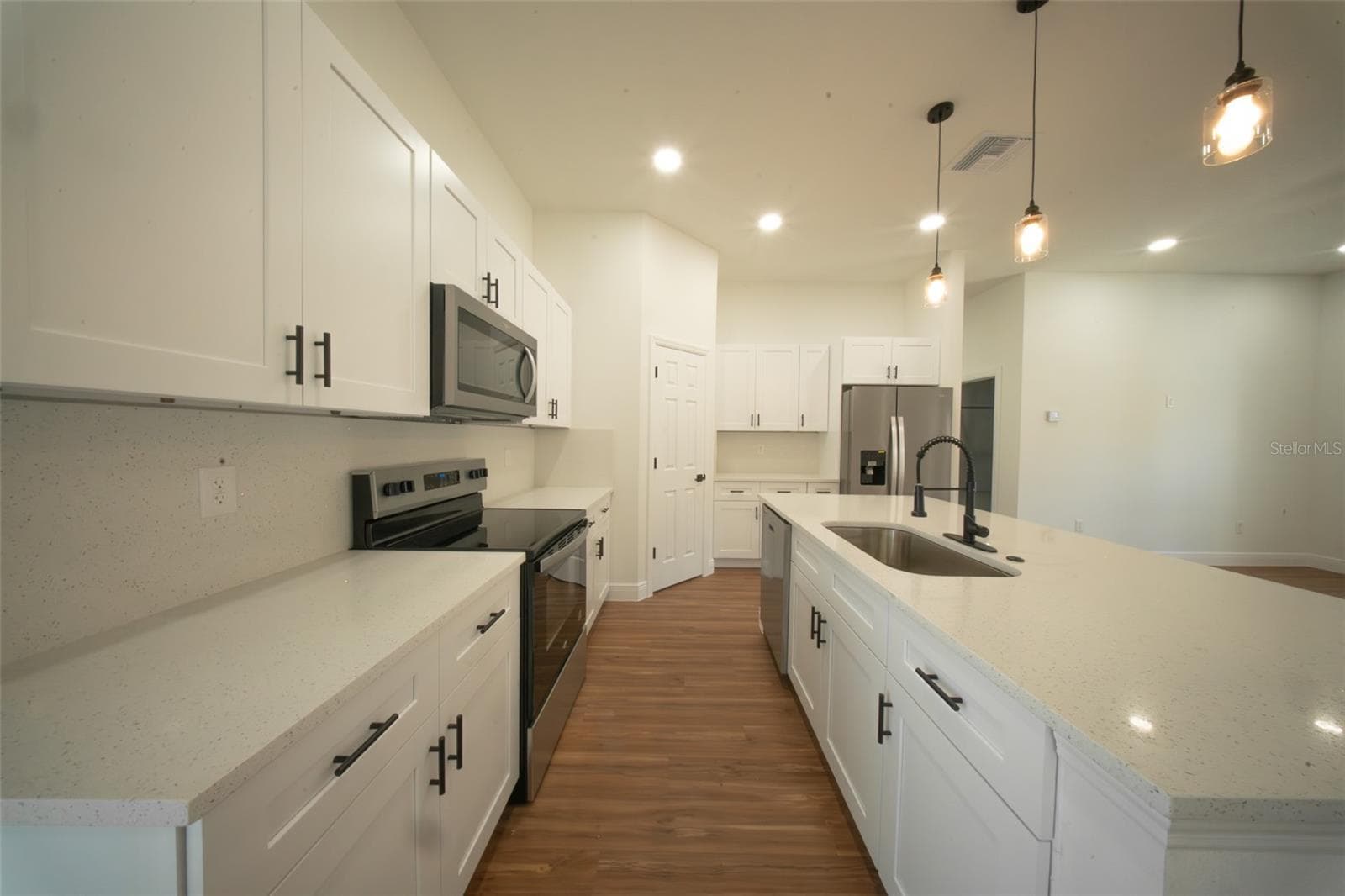 Single Family Residence at 13449 SW 60TH AVENUE RD, OCALA, photo 6 of 17