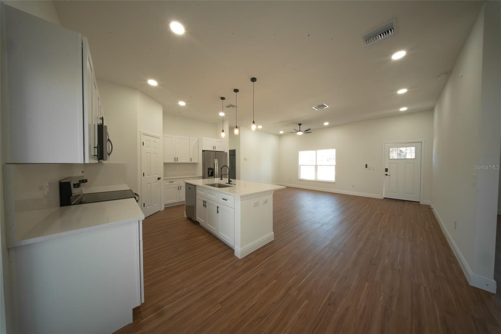 Single Family Residence at 11 SPRUCE LN, OCALA, photo 4 of 18