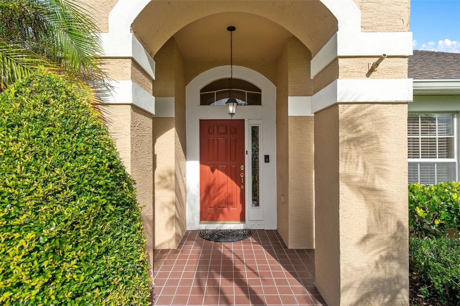 Single Family Residence at 13715 BLUEWATER CIR, ORLANDO, photo 4 of 45