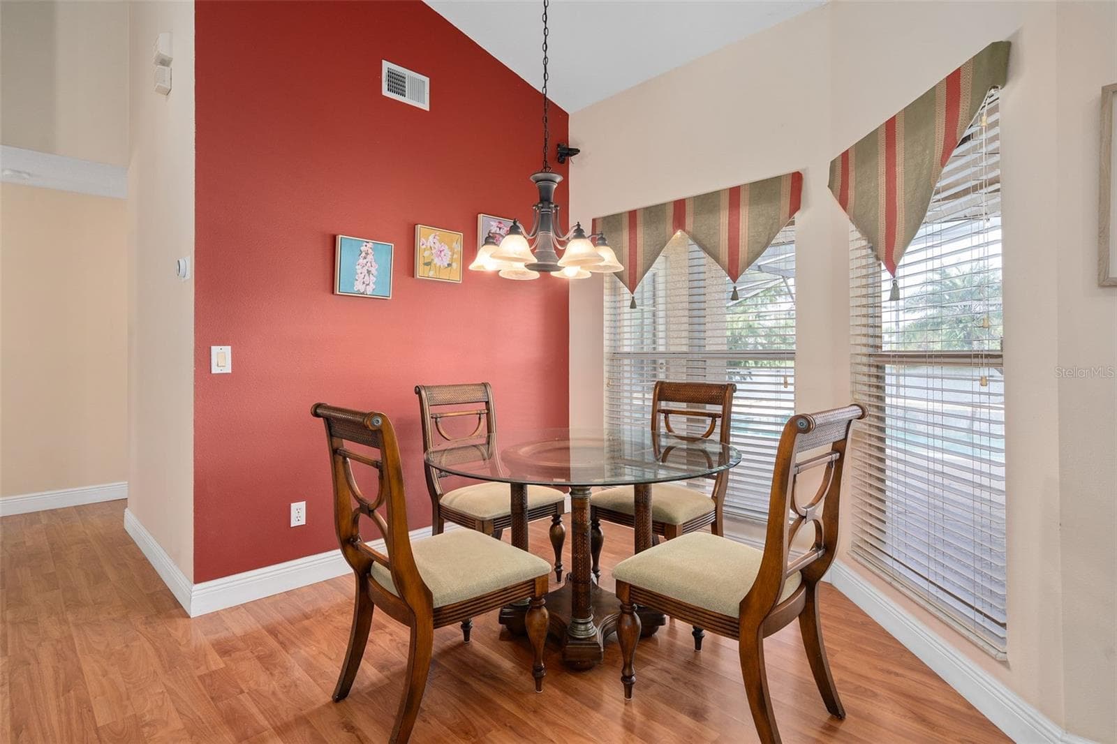 Single Family Residence at 13715 BLUEWATER CIR, ORLANDO, photo 15 of 45