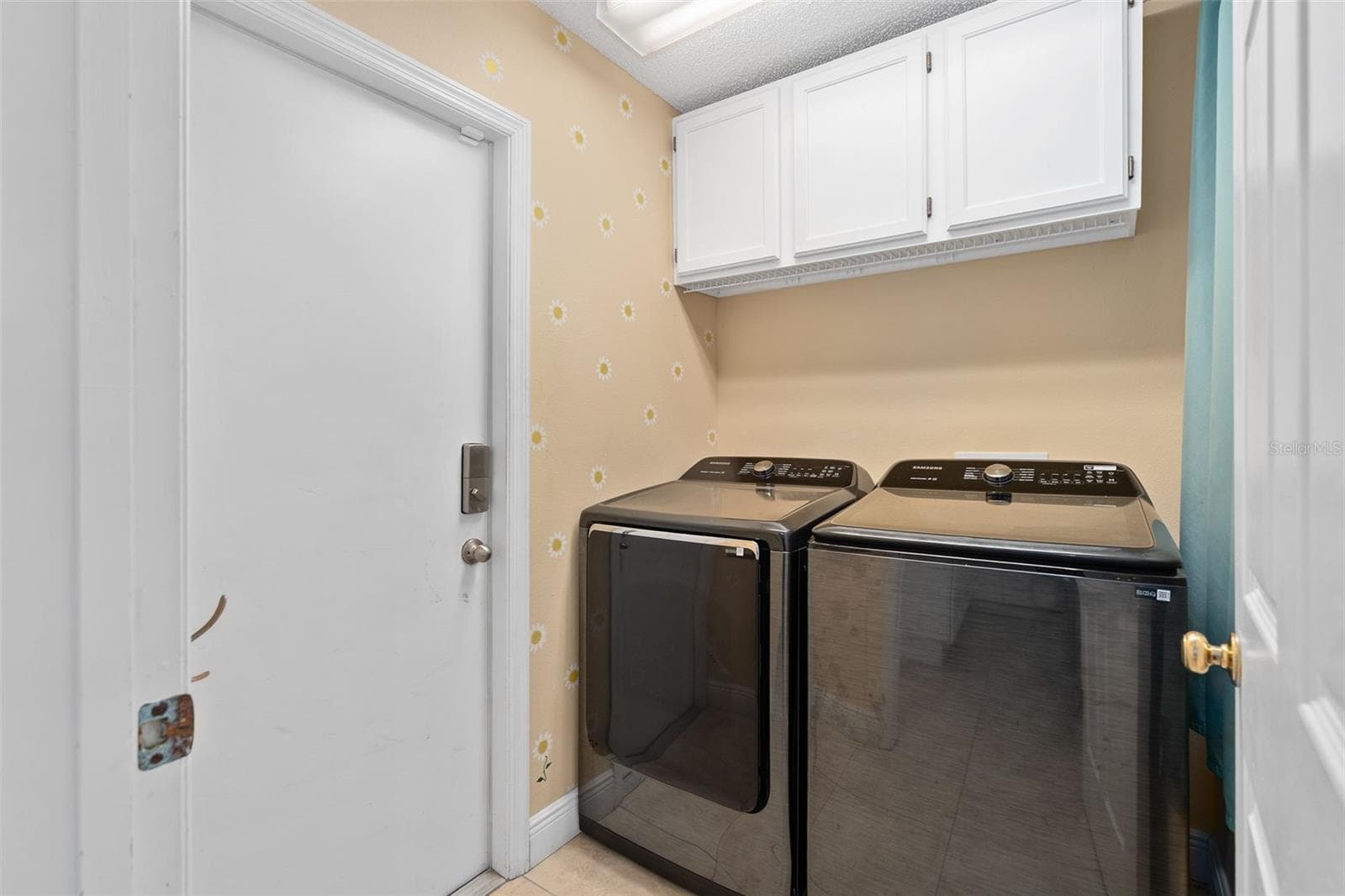 Single Family Residence at 13715 BLUEWATER CIR, ORLANDO, photo 20 of 45
