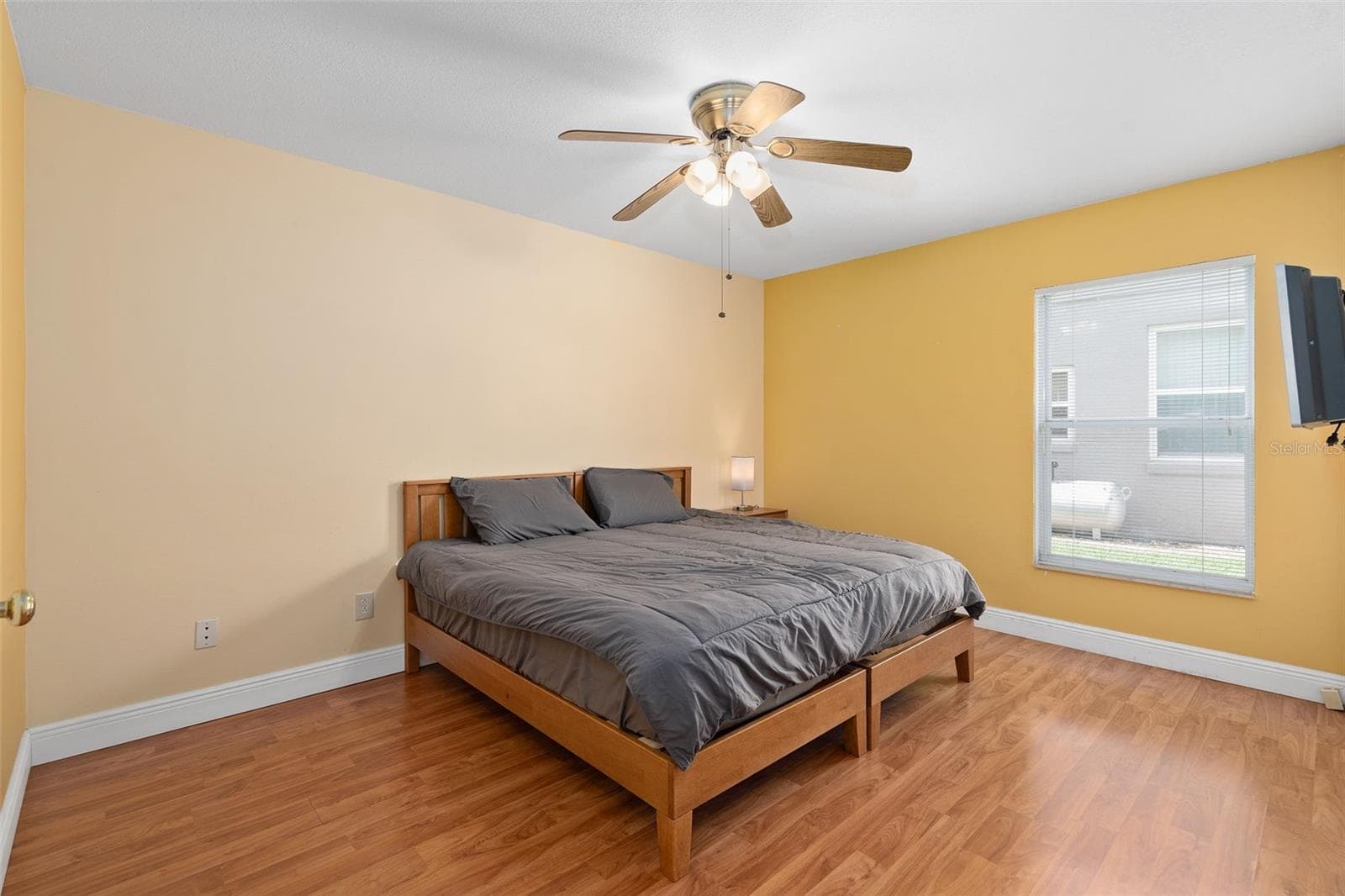 Single Family Residence at 13715 BLUEWATER CIR, ORLANDO, photo 21 of 45
