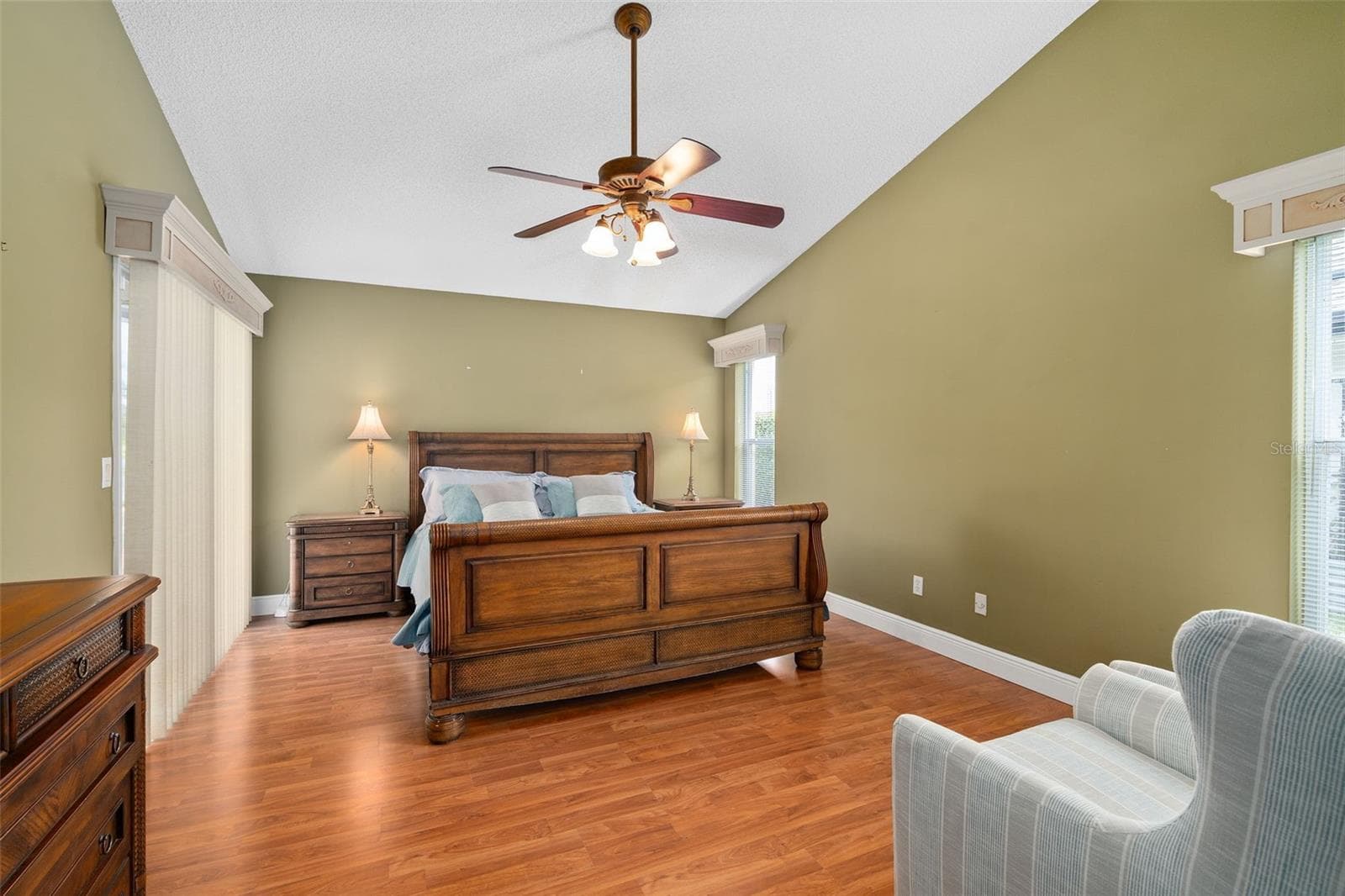 Single Family Residence at 13715 BLUEWATER CIR, ORLANDO, photo 29 of 45