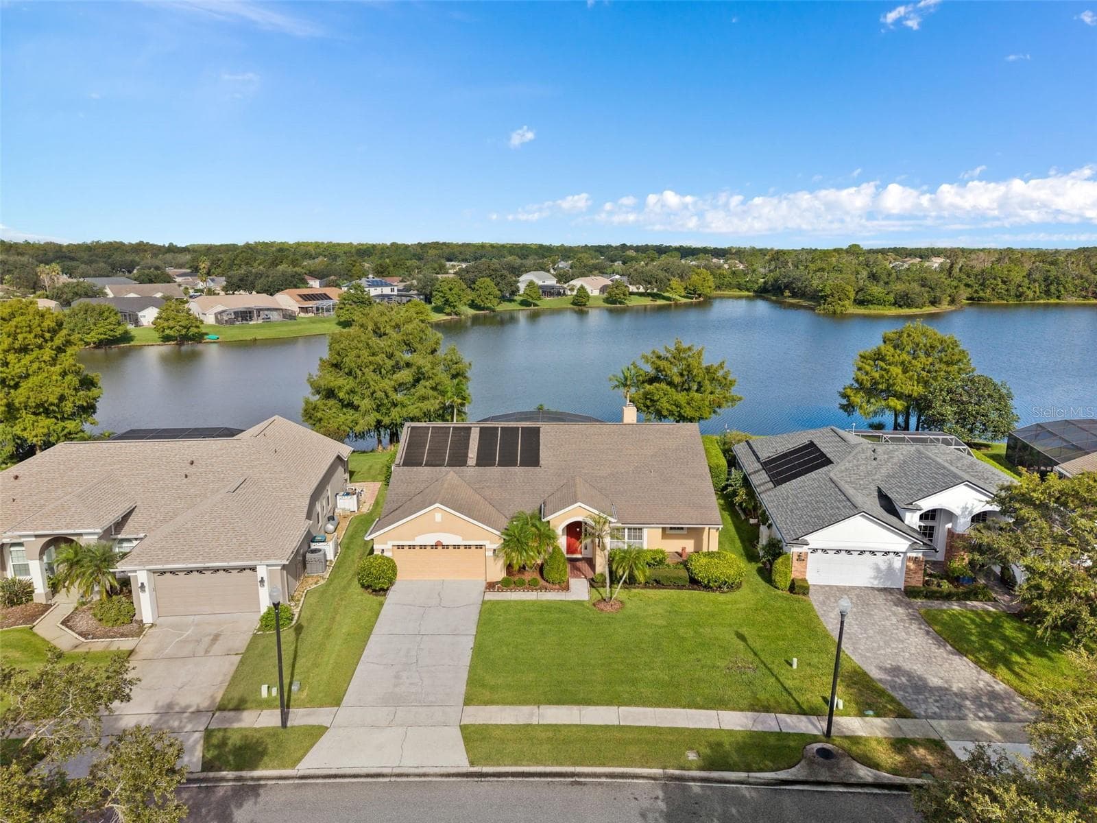 Single Family Residence at 13715 BLUEWATER CIR, ORLANDO, photo 38 of 45