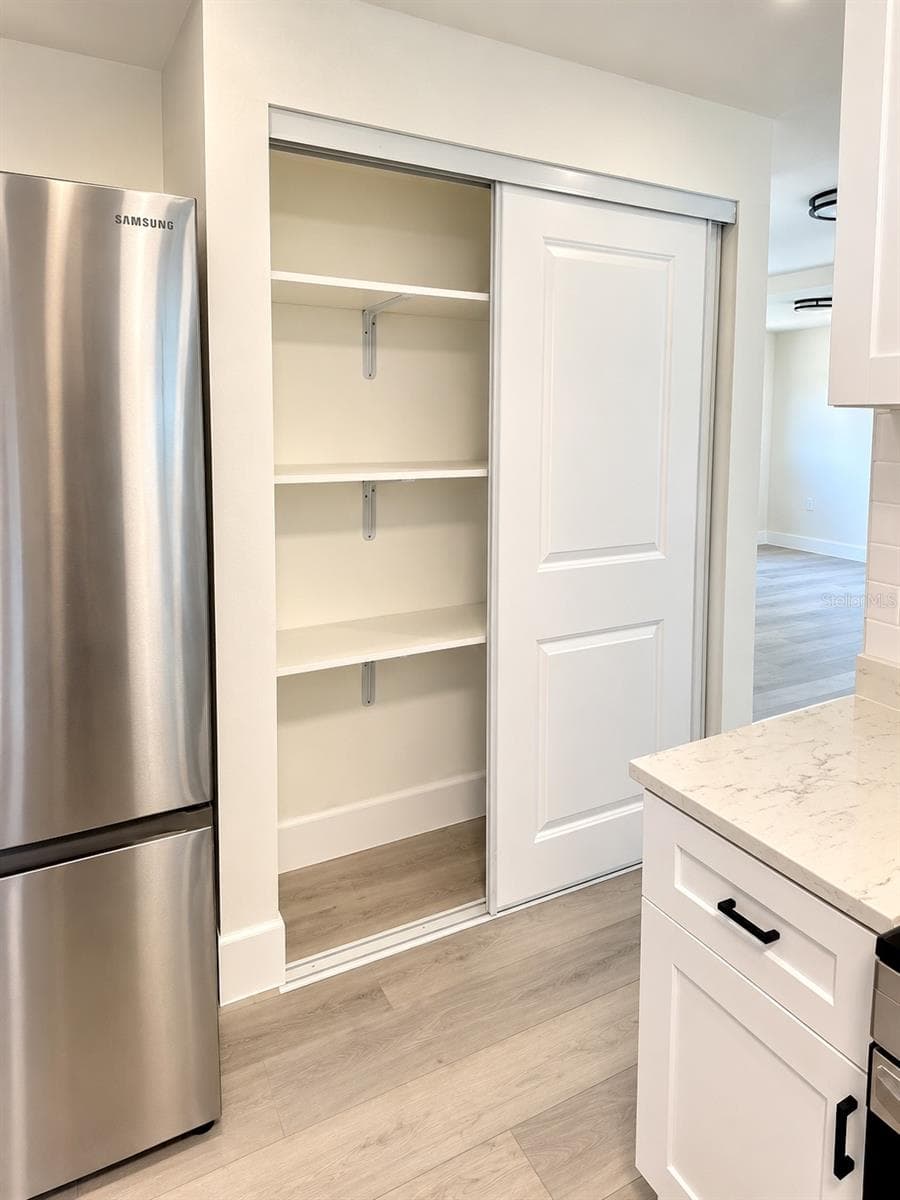Kitchen / Pantry - 3708 HOLIDAY LAKE DR, HOLIDAY