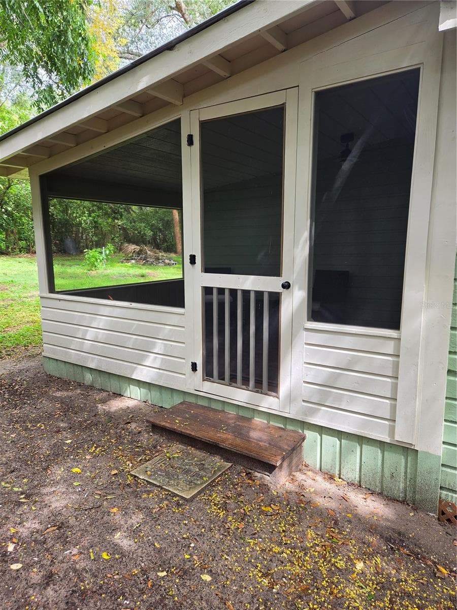 Single Family Residence at 449 ROSE ST, UMATILLA, photo 3 of 6