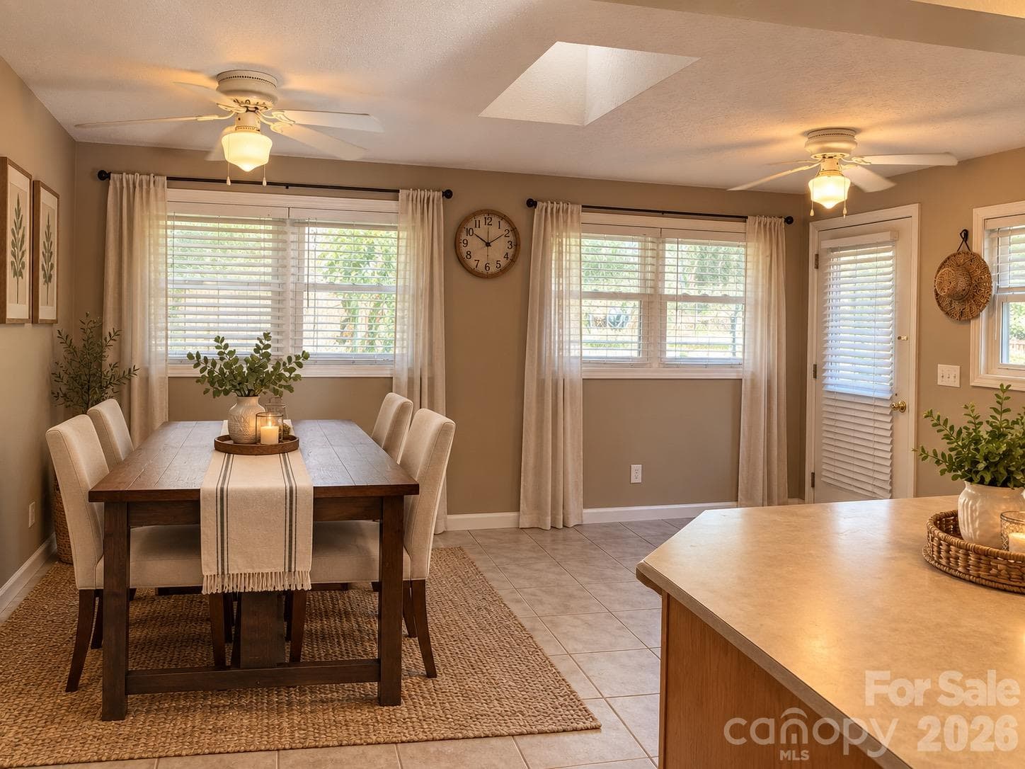 *virtual stage* - 203 Regan Street, East Flat Rock