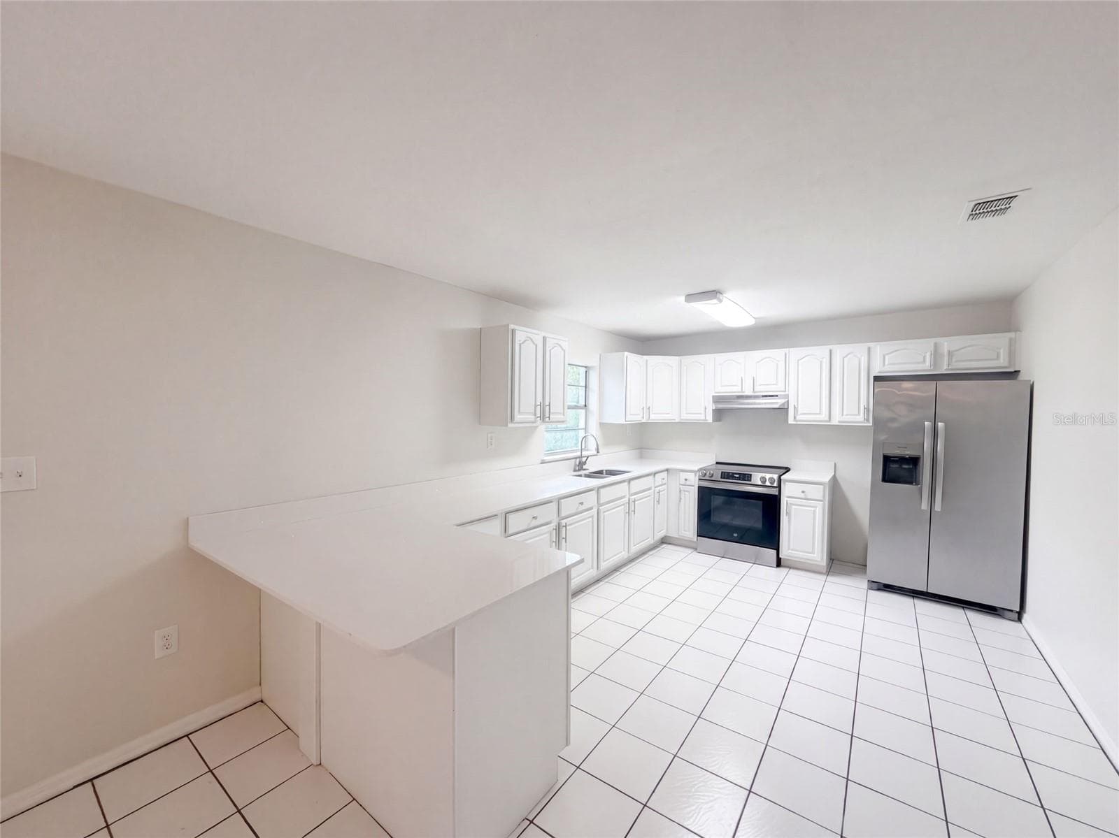 Single Family Residence at 715 DRAWDY RD, BABSON PARK, photo 2 of 14