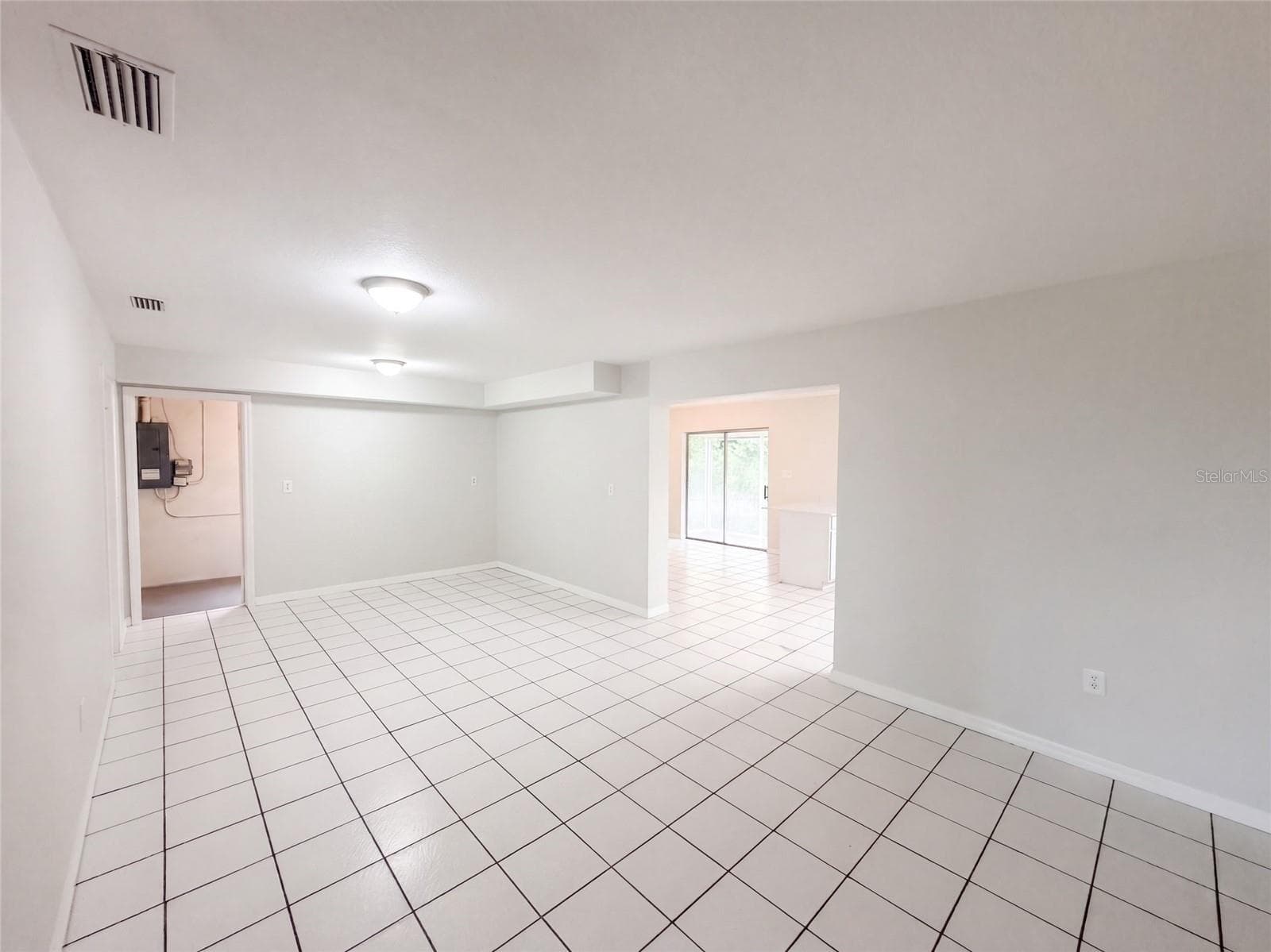 Single Family Residence at 715 DRAWDY RD, BABSON PARK, photo 3 of 14