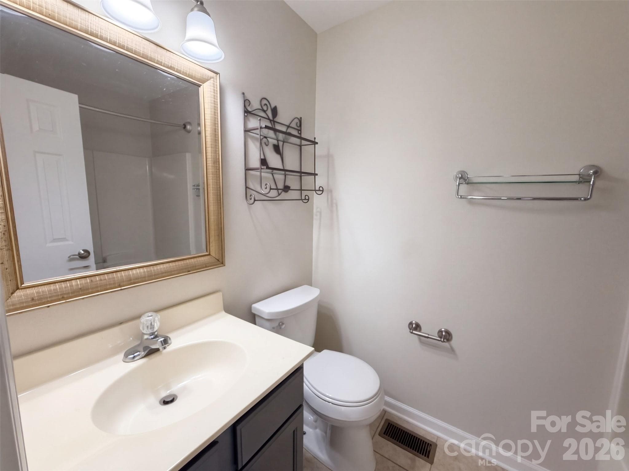Single Family Residence at 10526 Glory Meadow Court, Charlotte, photo 13 of 20