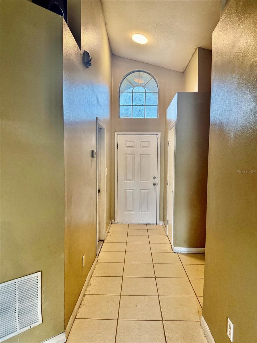 HALLWAY - 7912 ANTIBES CT, ORLANDO