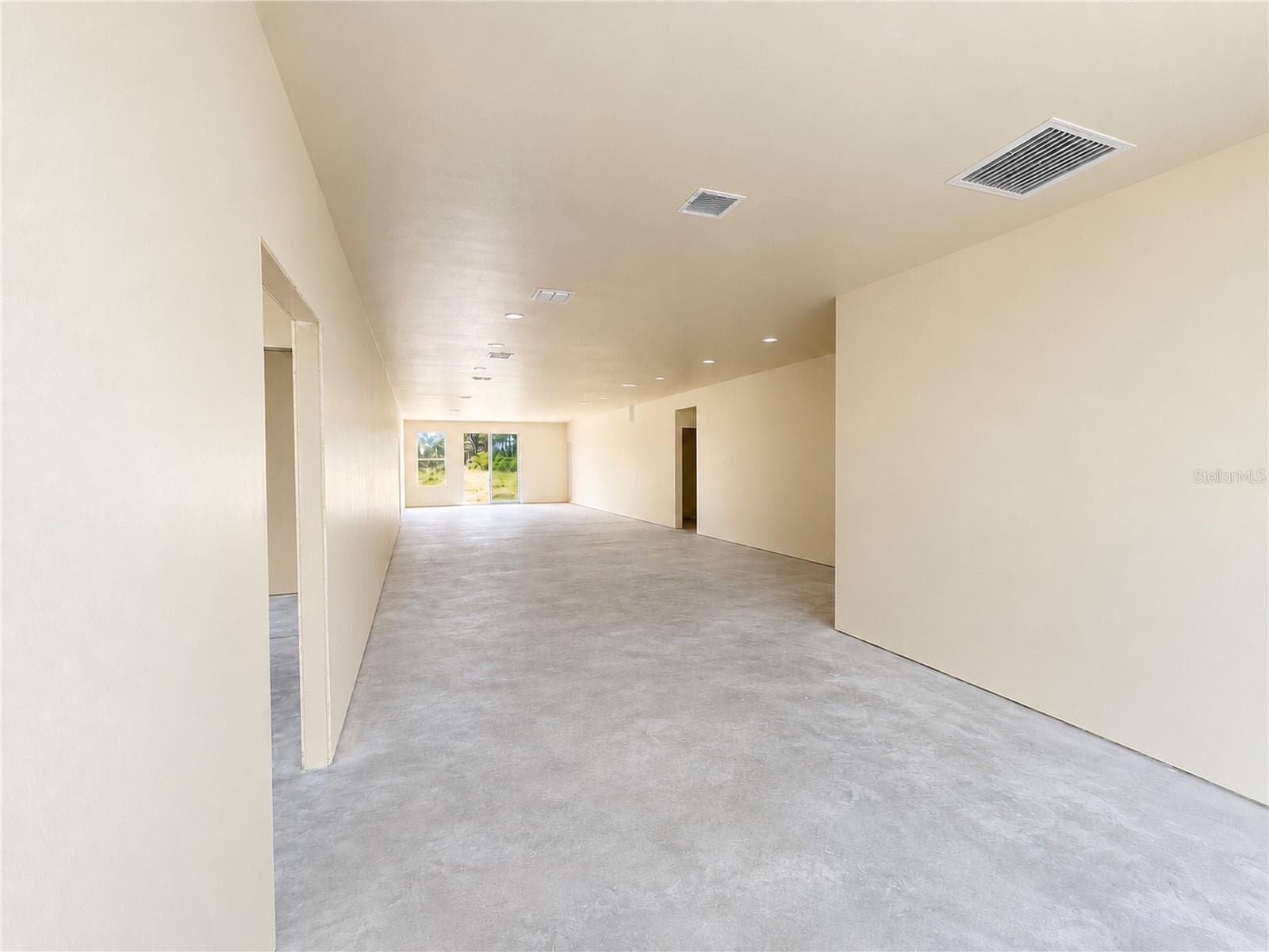 Single Family Residence at 5025 SW 179TH PL, OCALA, photo 7 of 28