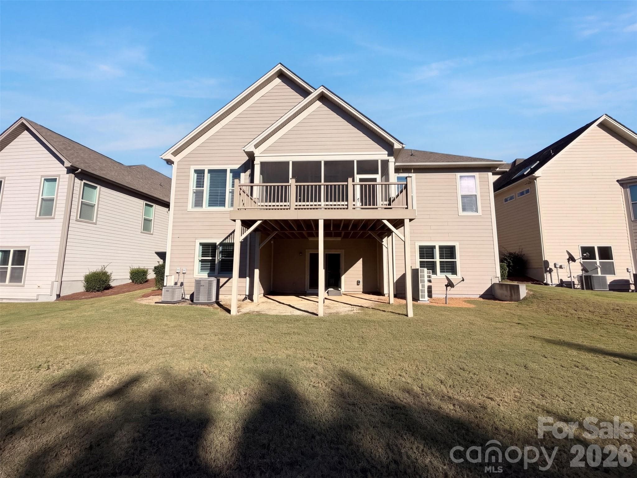 Single Family Residence at 14629 Glen Valley Court, Charlotte, photo 5 of 31