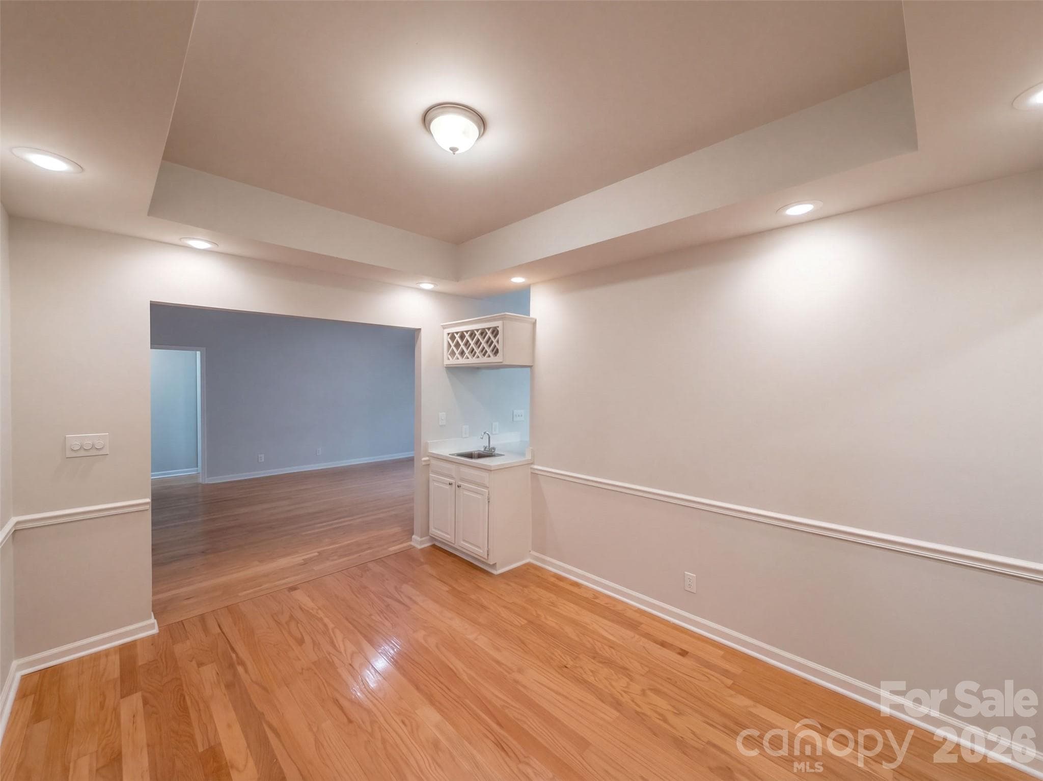 Single Family Residence at 1104 Thoroughbred Place NW, Concord, photo 7 of 17