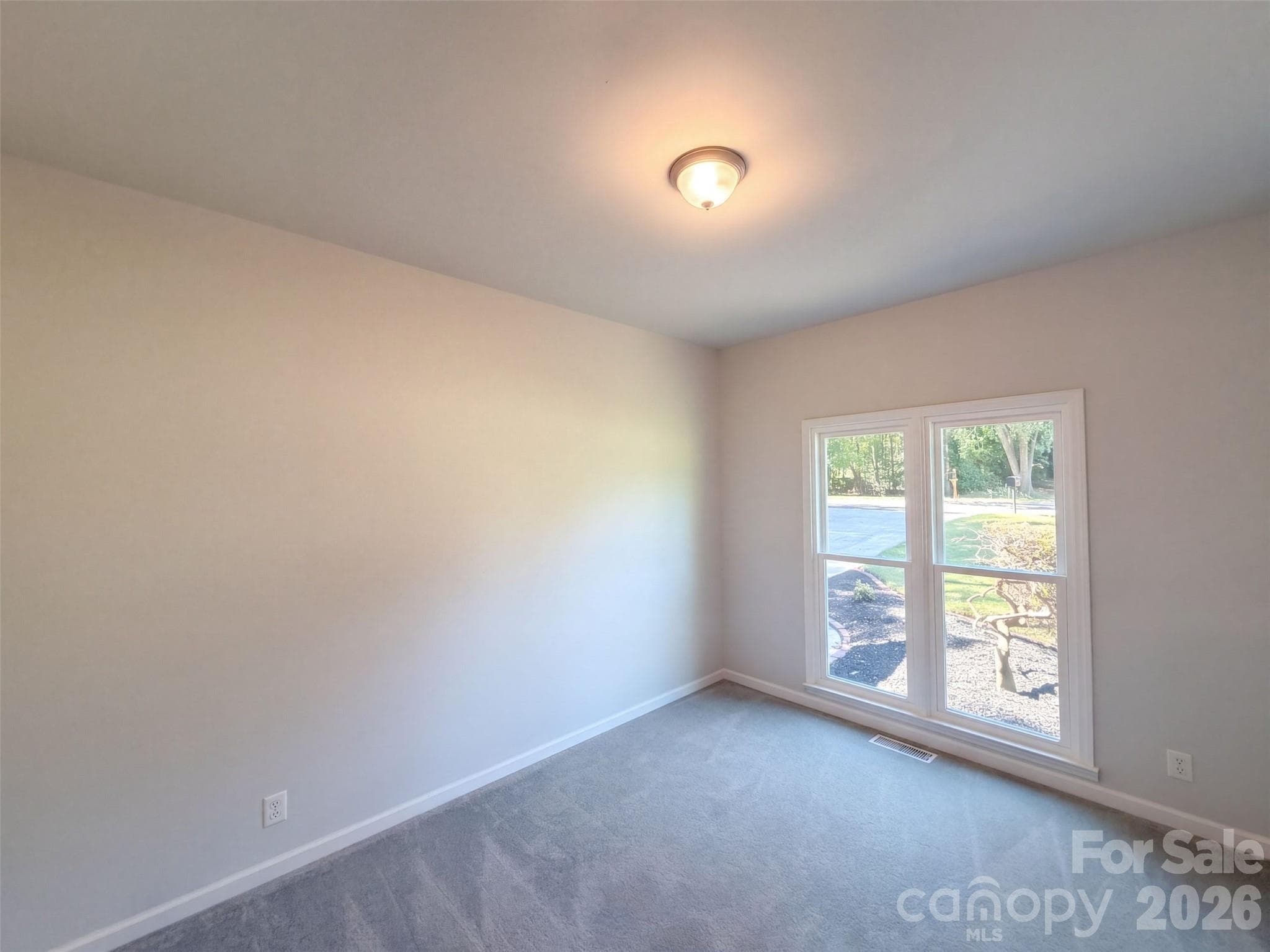 Single Family Residence at 1104 Thoroughbred Place NW, Concord, photo 13 of 17