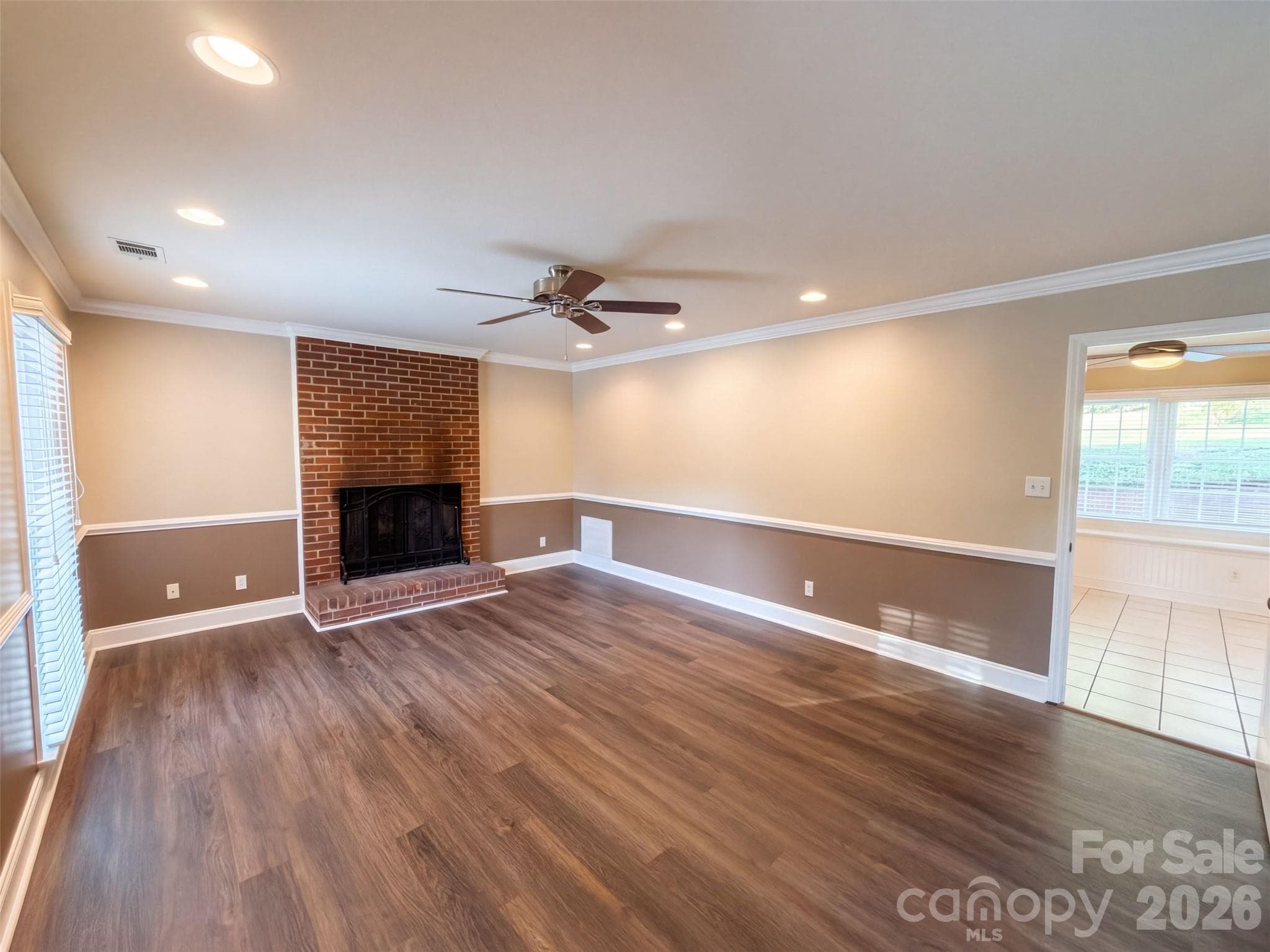 Single Family Residence at 201 Wainsley Place, Matthews, photo 10 of 28