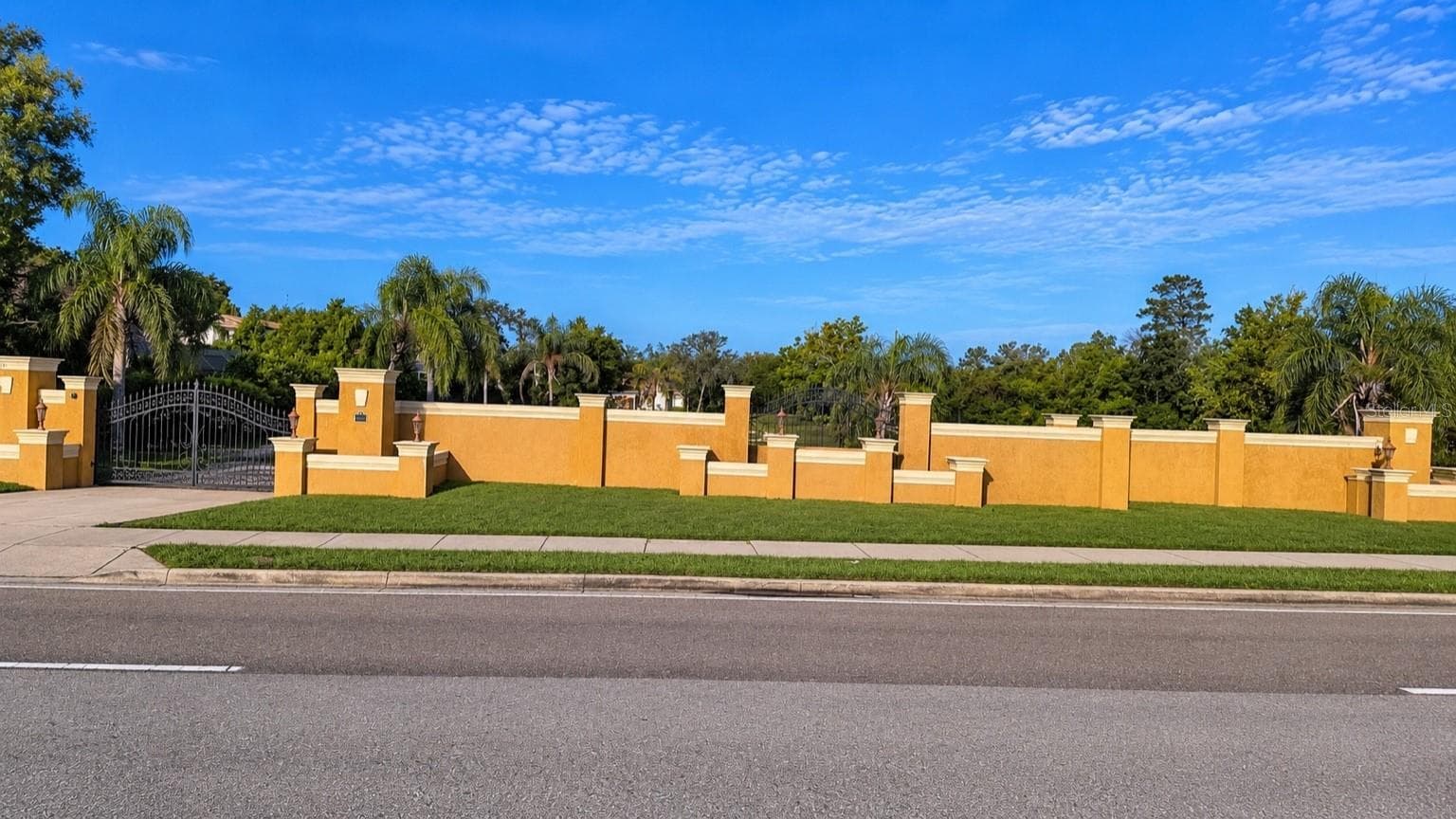 Single Family Residence at 4200 & 4210 S HIAWASSEE RD, ORLANDO, photo 4 of 57