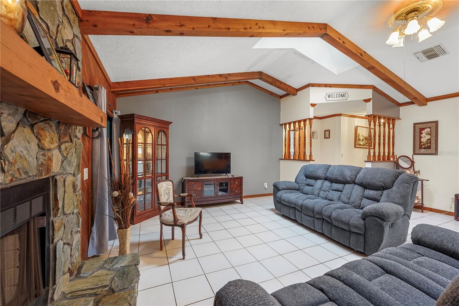 Single Family Residence at 1747 KING EDWARD DRIVE, KISSIMMEE, photo 4 of 23