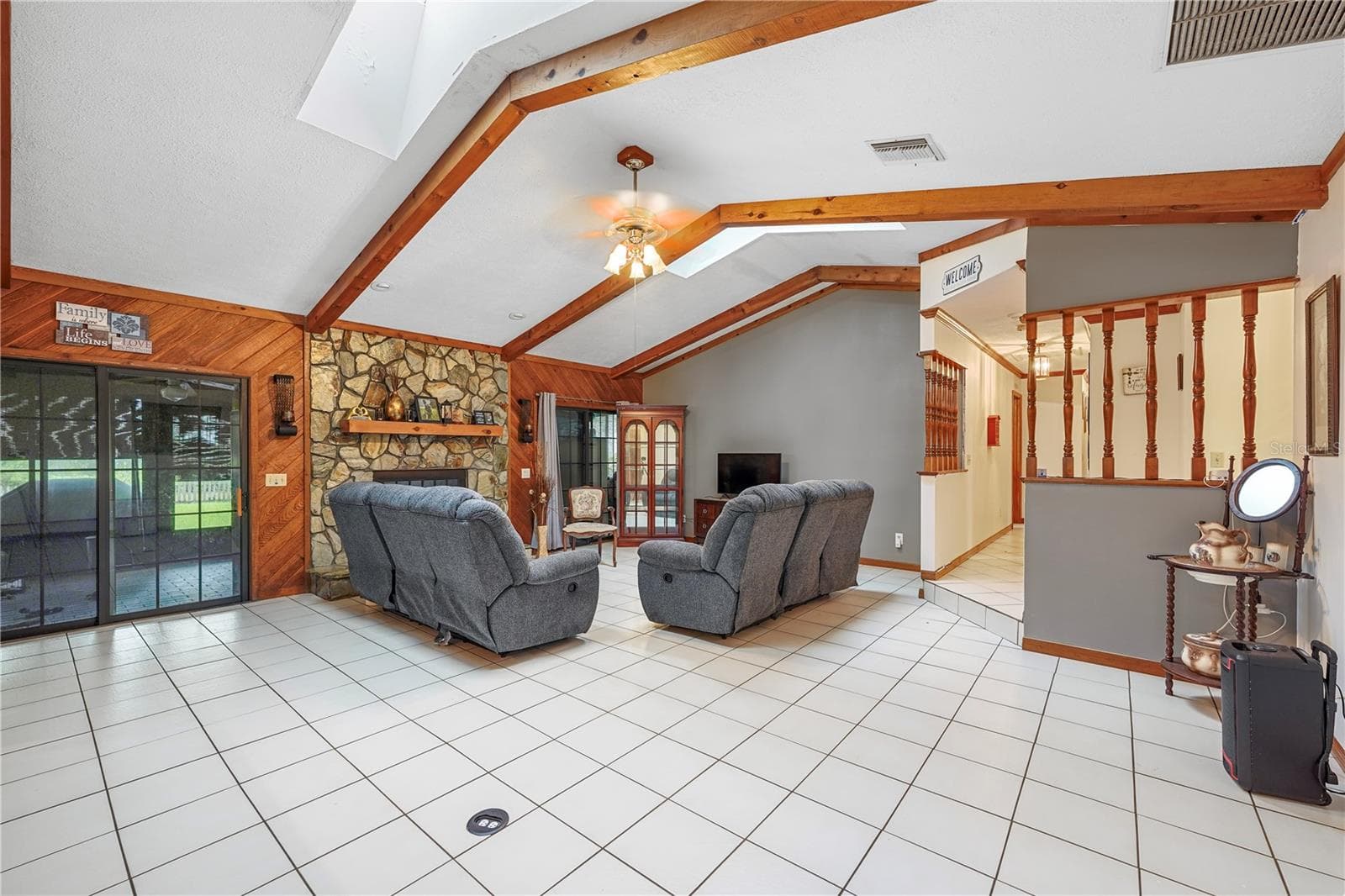 Single Family Residence at 1747 KING EDWARD DRIVE, KISSIMMEE, photo 6 of 23