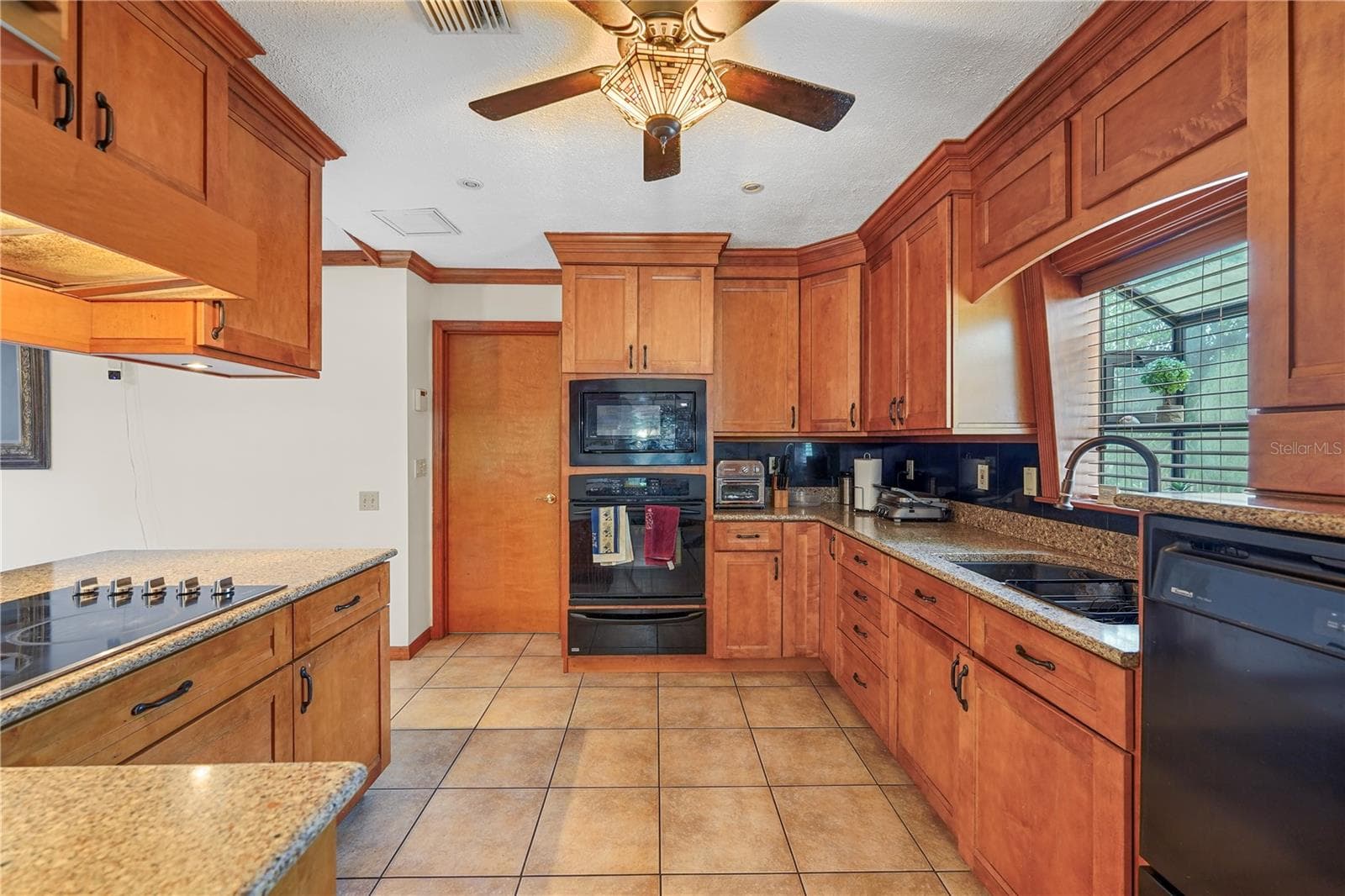 Single Family Residence at 1747 KING EDWARD DRIVE, KISSIMMEE, photo 9 of 23