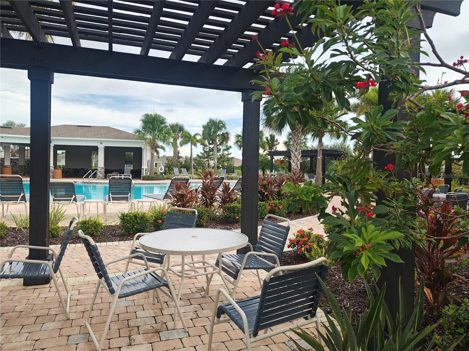 Covered community pavilion and outdoor gathering space - 5058 GRANITE DUST PL, PALMETTO