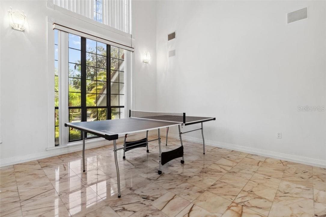 Single Family Residence at 1128 N Circle Drive, Crystal River FL 34429, Crystal River, photo 11 of 52