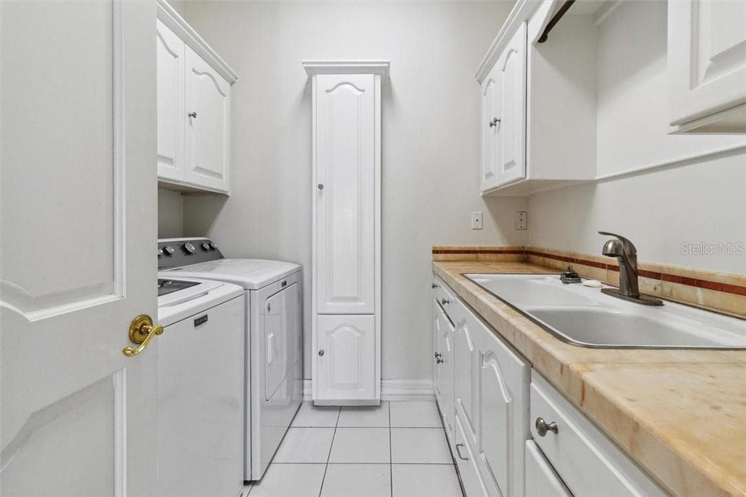 Single Family Residence at 1128 N Circle Drive, Crystal River FL 34429, Crystal River, photo 28 of 52