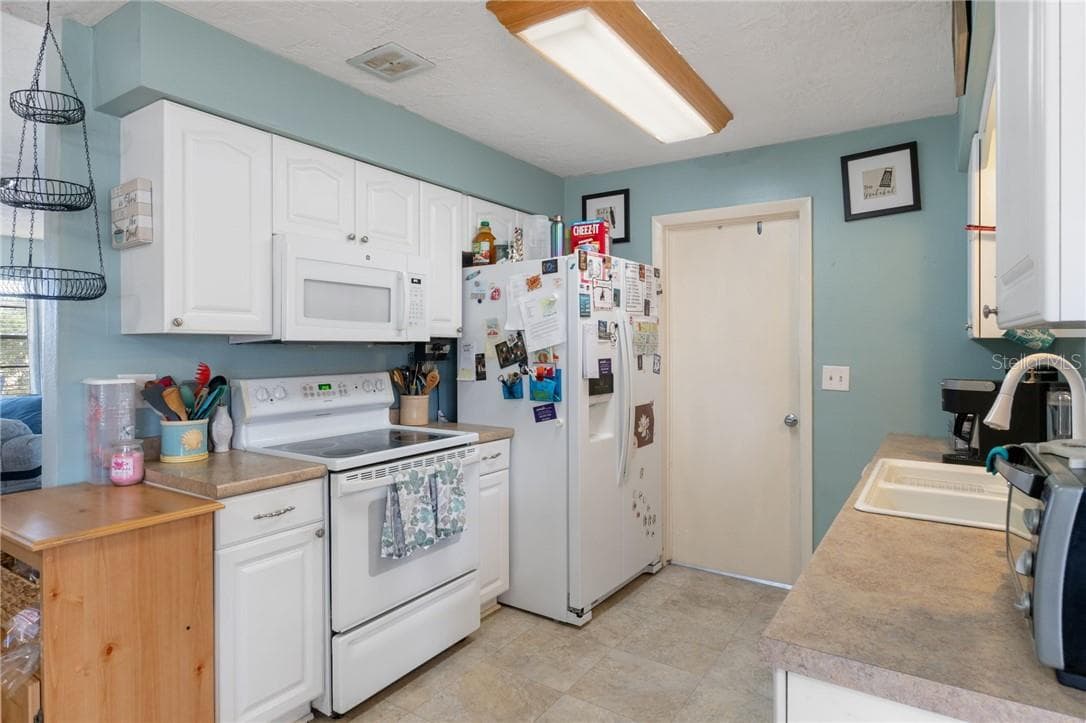 Single Family Residence at 83 S Harrison ST, BEVERLYHILLS FL 34465, Beverly Hills, photo 12 of 37