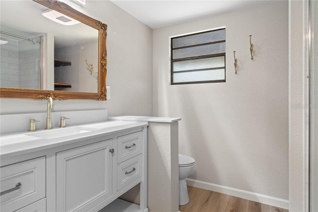 Primary Bathroom - 3305 S Alabama AVE, HOMOSASSA FL 34448