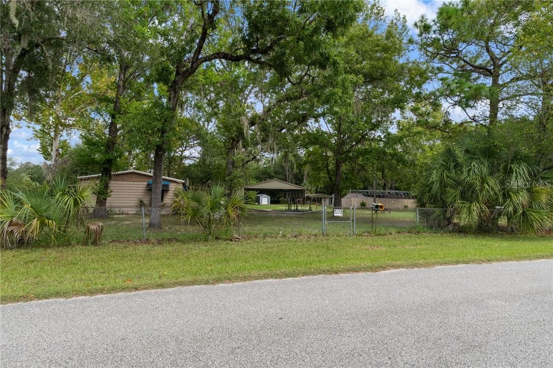 View from side - 3305 S Alabama AVE, HOMOSASSA FL 34448