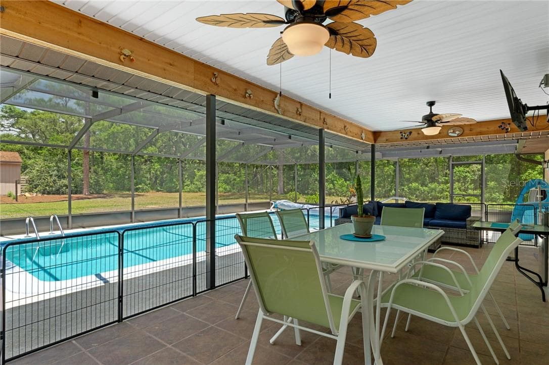 Single Family Residence at 807 W National ST, HERNANDO FL 34442, Hernando, photo 38 of 65