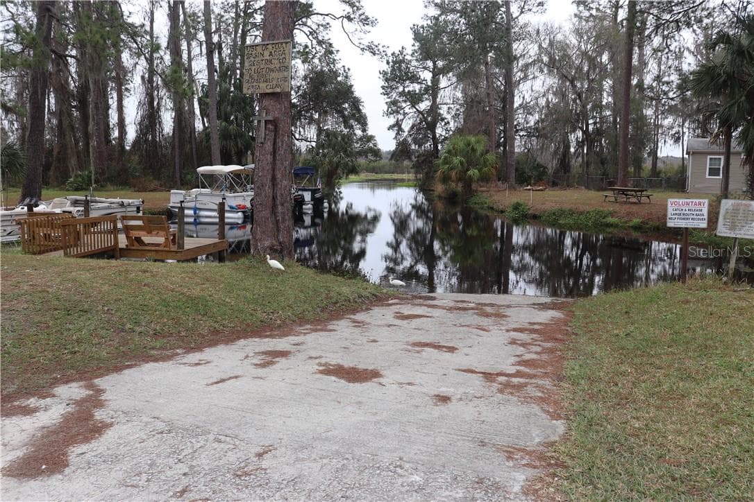 Community boat ramp - 22535 SW 117 ST, DUNNELLON FL 34431, Dunnellon