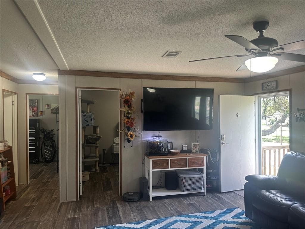 Residential at 7203 W Brady LN, HOMOSASSA FL 34446, photo 7 of 45