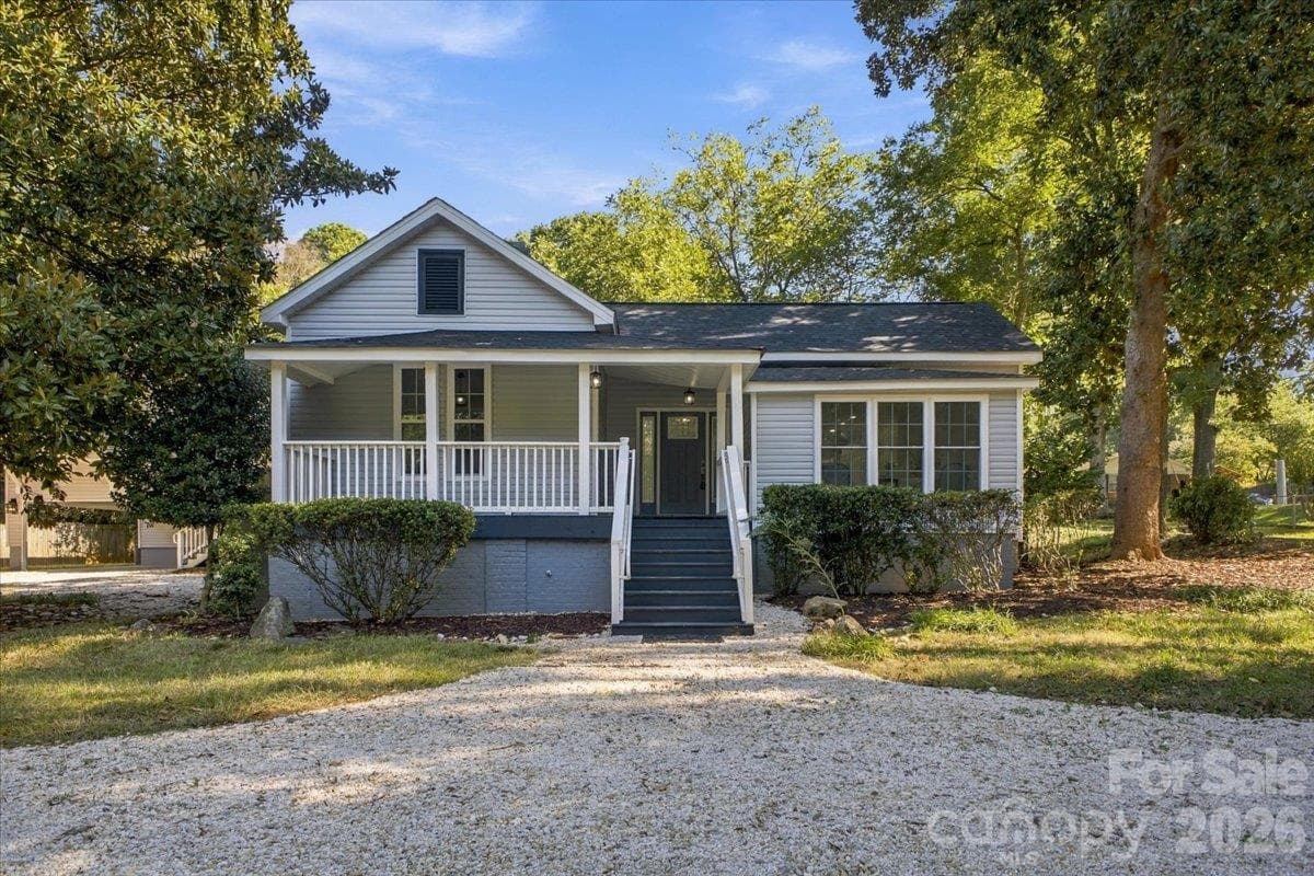 Single Family Residence at 315 Confederate Street, Fort Mill, photo 2 of 42