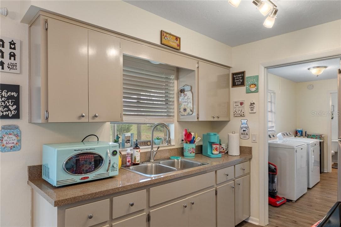 Single Family Residence at 3288 N Maidencane DR, BEVERLYHILLS FL 34465, Beverly Hills, photo 14 of 33