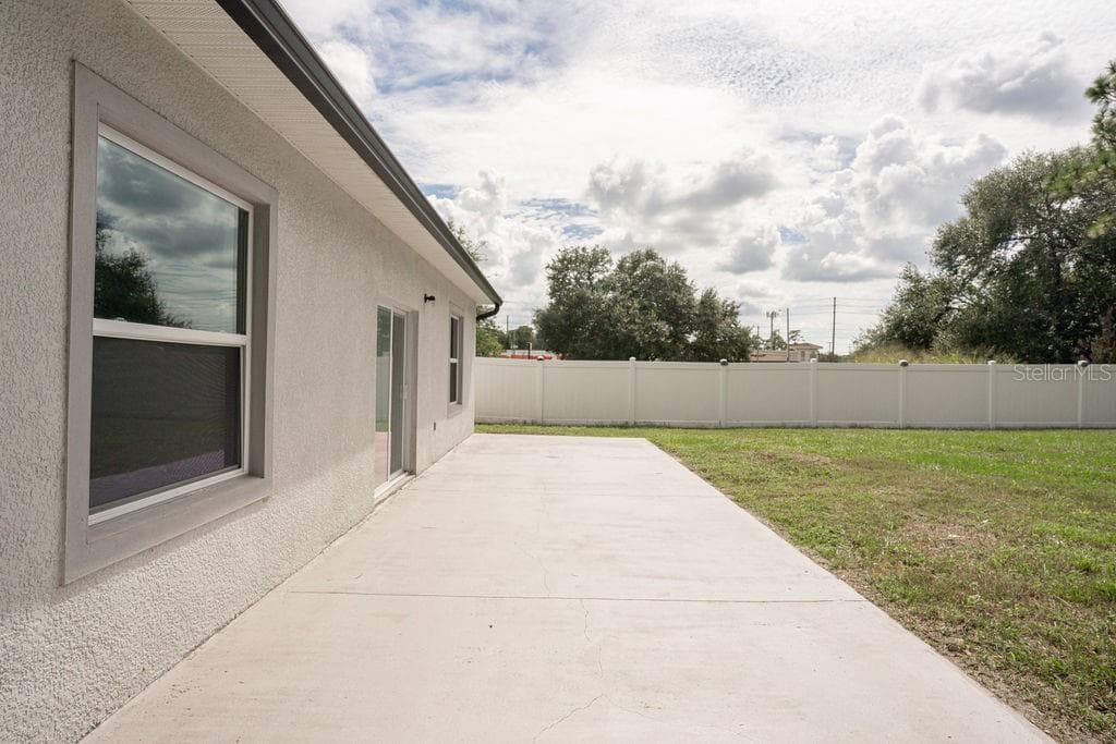 Single Family Residence at 1846 KNIGHT AVE, ORLANDO, photo 7 of 62