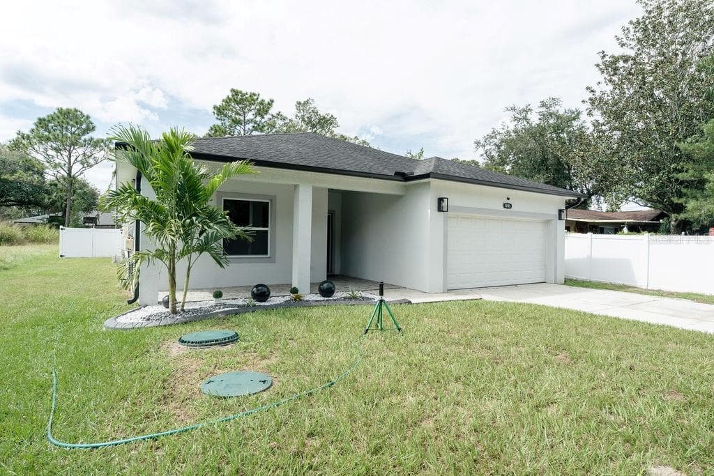 Single Family Residence at 1846 KNIGHT AVE, ORLANDO, photo 8 of 62
