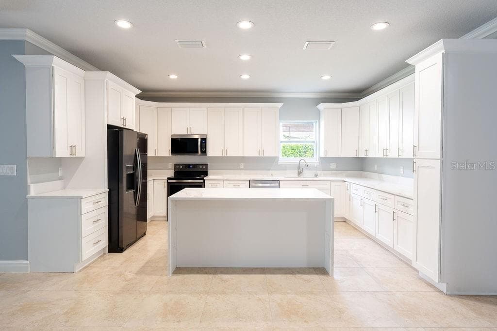Single Family Residence at 1846 KNIGHT AVE, ORLANDO, photo 14 of 62