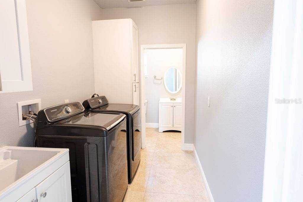 Single Family Residence at 1846 KNIGHT AVE, ORLANDO, photo 22 of 62