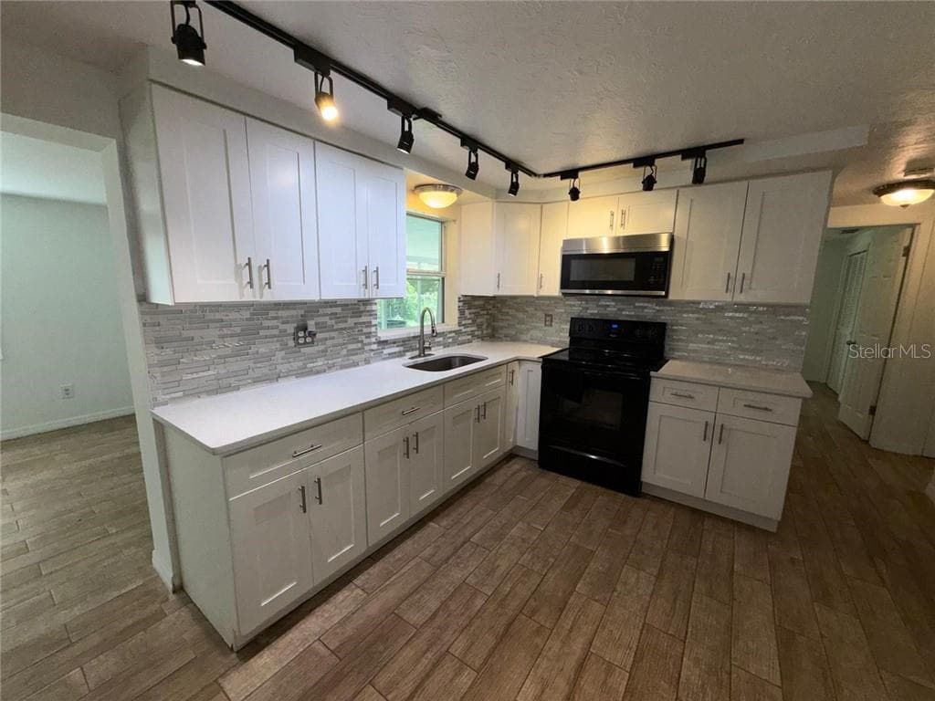 Single Family Residence at 1650 Bold LN, HOLIDAY FL 34691, photo 19 of 53