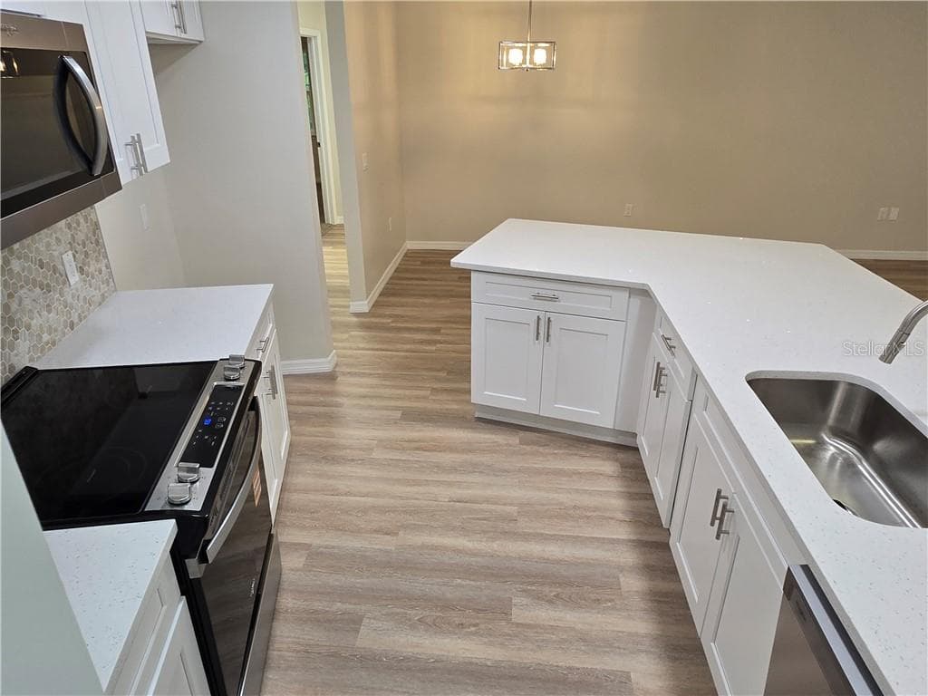 Single Family Residence at 371 N Kinglet AVE, HERNANDO FL 34442, Hernando, photo 8 of 34