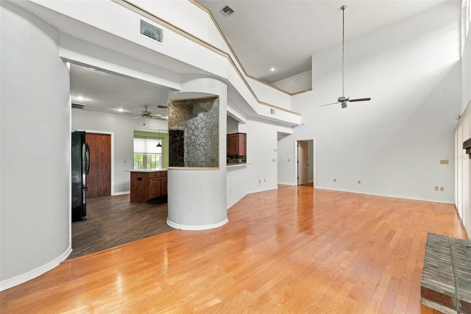 Single Family Residence at 400 PINE TREE RD, LAKE MARY, photo 11 of 50