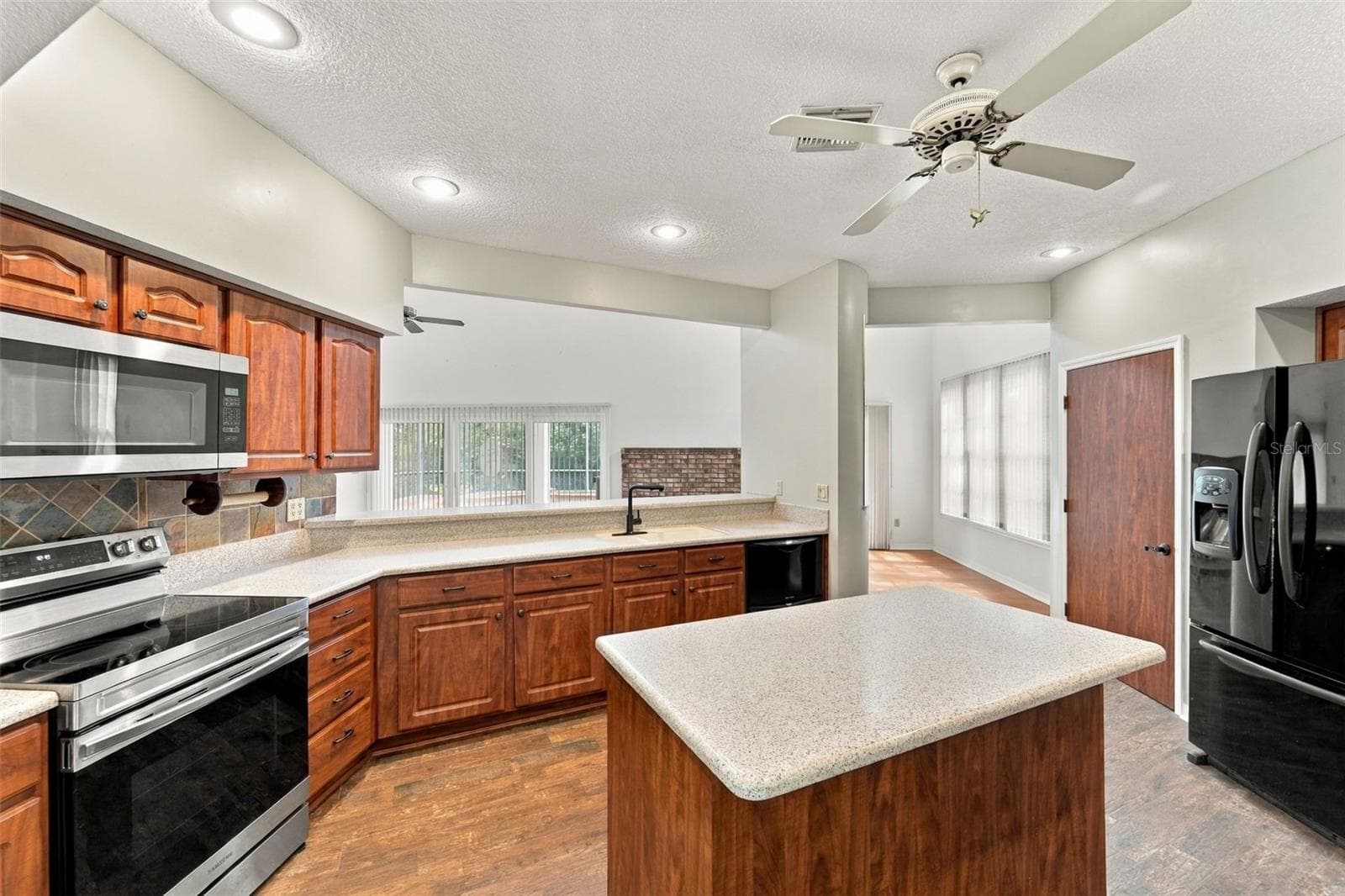 Single Family Residence at 400 PINE TREE RD, LAKE MARY, photo 18 of 50